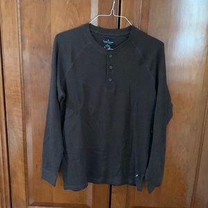 Taylor Vintage Brown Waffle Henley Shirt Medium